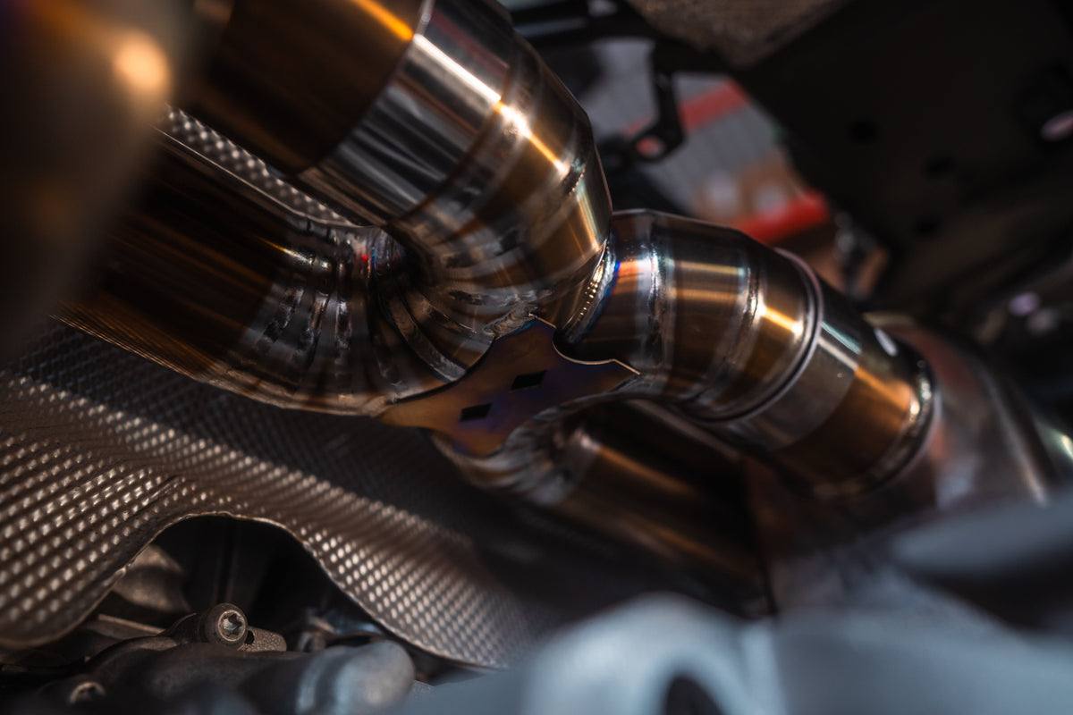 Audi R8 True F1 / Valved Exhaust System